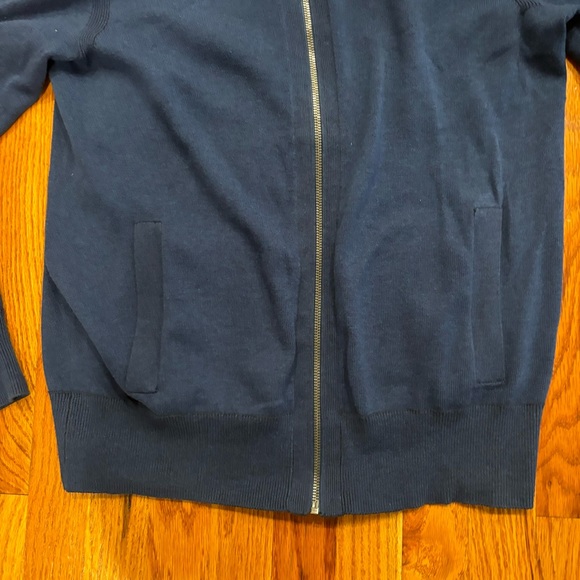 GAP navy blue zip-up sweater with hood - Picture 3 of 5